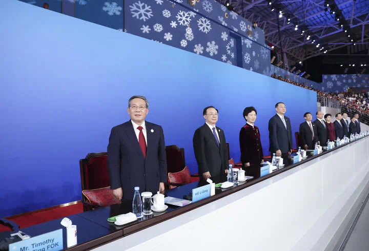 第九届亚洲冬季运动会在哈尔滨圆满闭幕 李强出席闭幕式